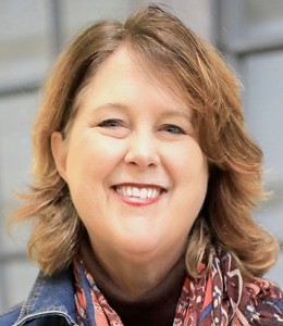 Lauri Hennessey, MMC