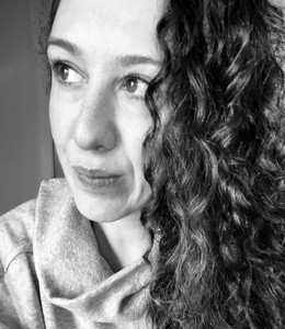 Dr Yasemin Sari