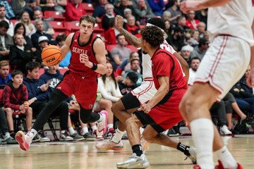 Men’s Hoops Player WAC Newcomer of the Week