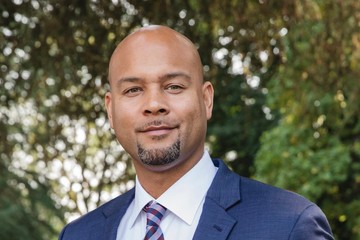 SU Grad is New Rainier Scholars CEO