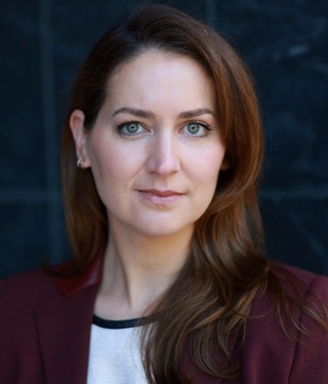 Kim Cuevas Headshot