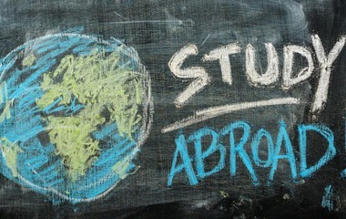Graphic showing Study Abroad