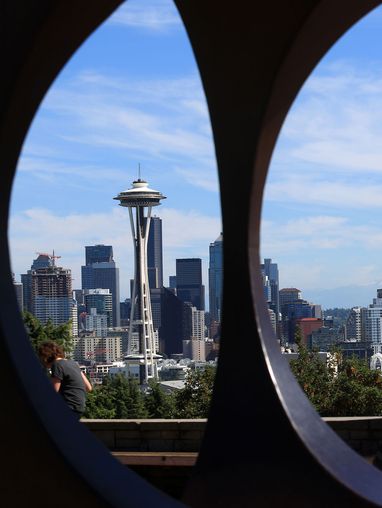 seattle skyline from kerry park