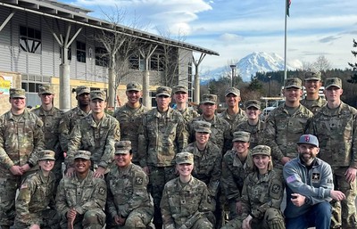A group of soldiers posing for a photo.
