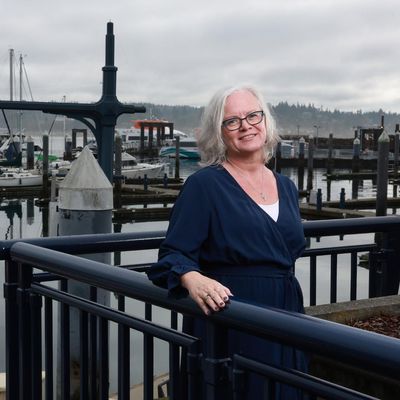 Tina O'Brien, Community Service Award