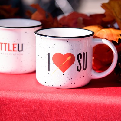 Mug with a sign saying I love SU