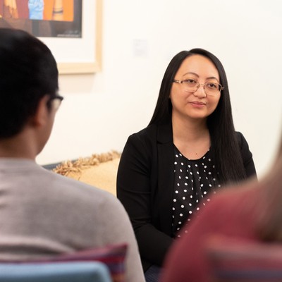 MACFT student in couples and family therapy session