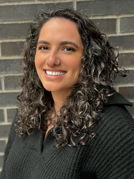 Chloe Kimiai Headshot