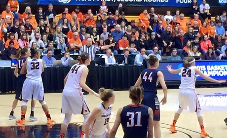Referee Bryan Brunette in basketball game