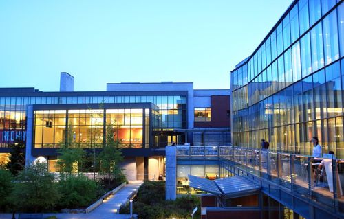 ��ѻ��ý Student Center and Library