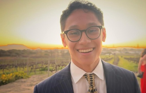 Alonso headshot use this