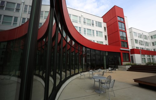 The Douglas Apartments Exterior Image