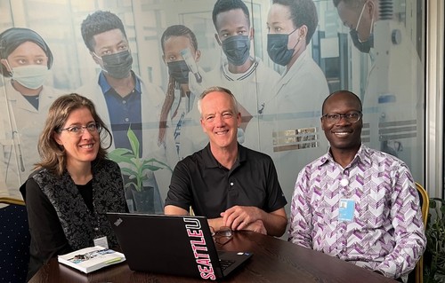 Fulbright Specialist Project Team, in Nairobi, Kenya on September 9 (l-r): Kristin Seljeflot (Resource Mobilization Specialist), Dr. James Hembree (Fulbright Specialist, Ӱ) and Dr. Julius Ecuru (Principal Scientist & Manager, Research Innovation Coordination Units).