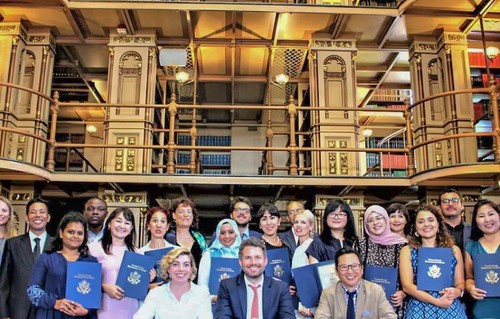 SUSIs group shot during a tour
