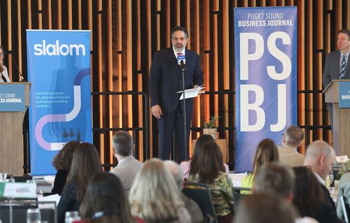 Eduardo accepting PSBJ enviro award