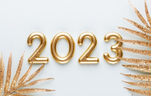Gold and white graphic for year wrap