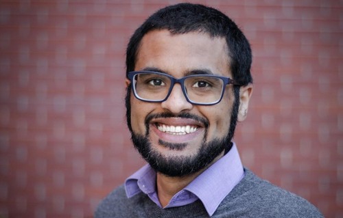 Photo of professor Chris Whidbey