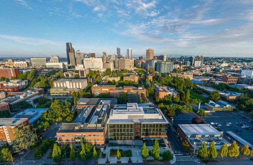 An aerial view of the seattle skyline.